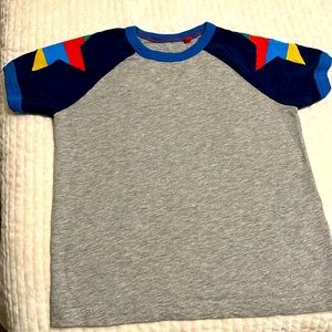 Boden T-Shirt 5-6y, grey with stars